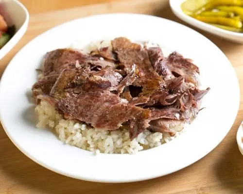 Pilav Üstü Döner
