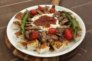 Köfte İskender